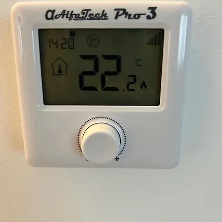 The Cozy Flat - Modern, New, 2 Apartments, Parking *