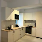 The Cozy Flat - Modern, New, 2 Apartments, Parking Apartman
