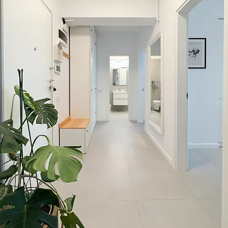 The Cozy Flat - Modern, New, 2 Apartment, Parking Bucharest