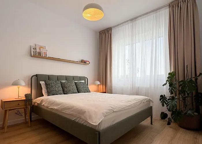 The Cozy Flat - Modern, New, 2 Apartments, Parking